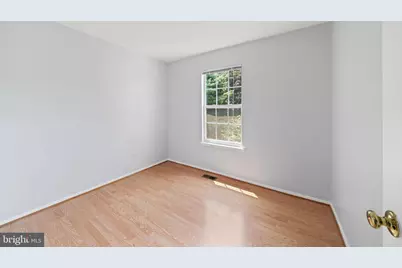 7767 Hiawatha Lane, Derwood, MD 20855 - Photo 9