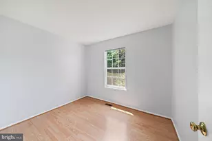 7767 Hiawatha Ln, Derwood, MD 20855 - Photo 9