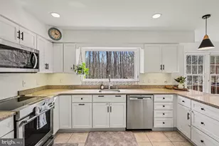 9852 Mainsail Dr, Gaithersburg, MD 20879 - Photo 11