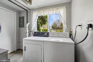 17720 Millcrest Dr, Rockville, MD 20855 - Photo 39