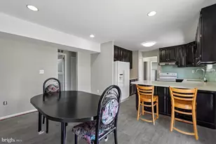 17720 Millcrest Dr, Rockville, MD 20855 - Photo 13