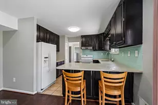 17720 Millcrest Dr, Rockville, MD 20855 - Photo 11