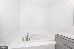 13424 Coachlamp Ln, Silver Spring, MD 20906 - Photo 31