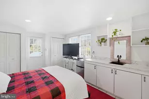 8406 Geneva Mason Rd, Potomac, MD 20854 - Photo 15