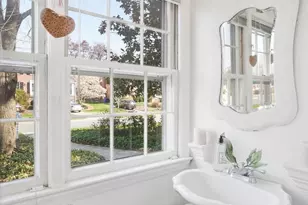 8406 Geneva Mason Rd, Potomac, MD 20854 - Photo 13