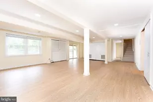 9125 Copenhaver Dr, Potomac, MD 20854 - Photo 25