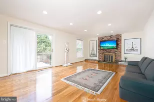 9125 Copenhaver Dr, Potomac, MD 20854 - Photo 3