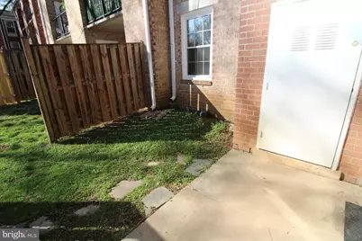 884 Quince Orchard Boulevard, Gaithersburg, MD 20878 - Photo 17