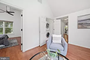 26 Wellesley Cir, Glen Echo, MD 20812 - Photo 23