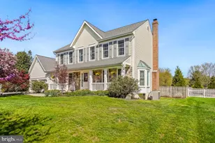 19603 Seymour Ct, Poolesville, MD 20837 - Photo 3