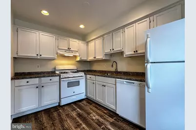 712 Quince Orchard Boulevard #712-10, Gaithersburg, MD 20878 - Photo 3