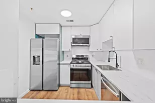 11804 Eton Manor Dr, Germantown, MD 20876 - Photo 9