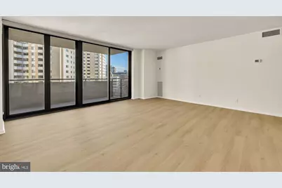 4620 N Park Avenue #1211 E, Chevy Chase, MD 20815 - Photo 5