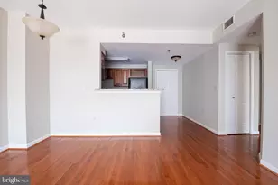 24 Courthouse Sq, Rockville, MD 20850 - Photo 19