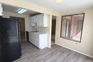 18131 Chalet Dr, Germantown, MD 20874 - Photo 9