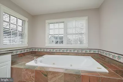 300 Lisa Oaks Way, Rockville, MD 20850 - Photo 19