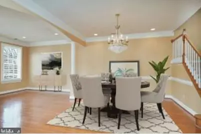 300 Lisa Oaks Way, Rockville, MD 20850 - Photo 5