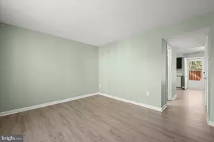 11112 Black Forest Way, Gaithersburg, MD 20879 - Photo 9