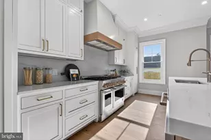 8722 Ewing Dr, Bethesda, MD 20817 - Photo 15