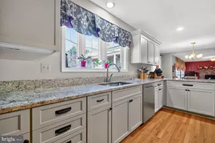 2036 Mayflower Dr, Silver Spring, MD 20905 - Photo 9