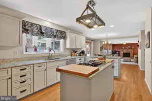 2036 Mayflower Dr, Silver Spring, MD 20905 - Photo 7