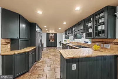 6 Starlight Court, Potomac, MD 20854 - Photo 17