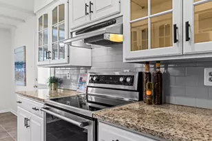 11609 Deborah Dr, Potomac, MD 20854 - Photo 3