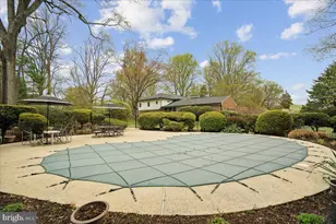 10810 Burbank Dr, Potomac, MD 20854 - Photo 47