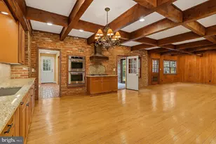 10810 Burbank Dr, Potomac, MD 20854 - Photo 13
