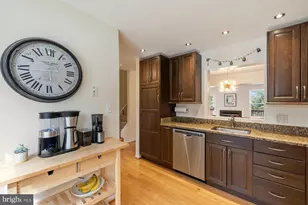 135 Kinsman View Cir, Silver Spring, MD 20901 - Photo 11