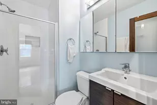 135 Kinsman View Cir, Silver Spring, MD 20901 - Photo 19