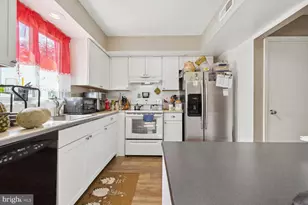 13089 Open Hearth Way, Germantown, MD 20874 - Photo 9