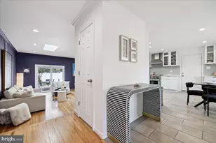 11700 Seven Locks Rd, Potomac, MD 20854 - Photo 9