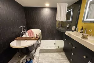 6906 Sycamore Ave, Takoma Park, MD 20912 - Photo 31