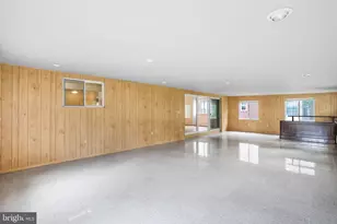 6928 Winterberry Ln, Bethesda, MD 20817 - Photo 15