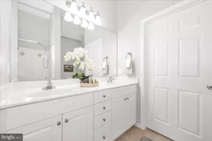 7 Booth St, Gaithersburg, MD 20878 - Photo 35