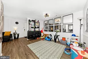 18100 Chalet Dr, Germantown, MD 20874 - Photo 9