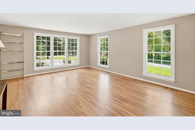 7556 Pepperell Drive, Bethesda, MD 20817 - Photo 7