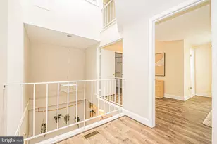 8807 Rustburg Cir, Montgomery Village, MD 20886 - Photo 17