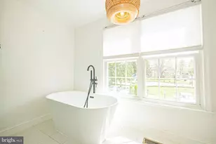 8807 Rustburg Cir, Montgomery Village, MD 20886 - Photo 27