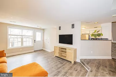 8807 Rustburg Circle, Montgomery Village, MD 20886 - Photo 11