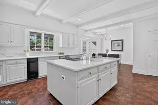 10812 S Glen Rd, Potomac, MD 20854 - Photo 11