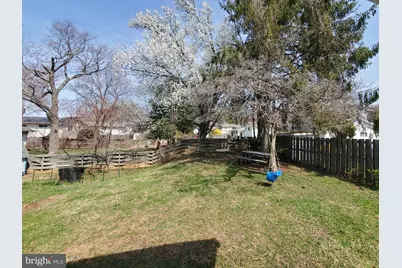 702 W Edmonston Drive, Rockville, MD 20852 - Photo 37