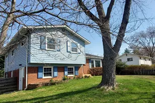 702 W Edmonston Dr, Rockville, MD 20852 - Photo 1