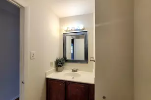 702 W Edmonston Dr, Rockville, MD 20852 - Photo 33