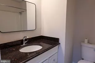 5607 Pier Dr, Rockville, MD 20851 - Photo 27