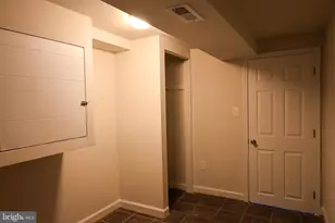 5607 Pier Dr, Rockville, MD 20851 - Photo 37