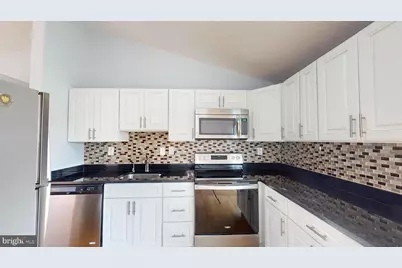 7701 Ivy Oak Drive, Gaithersburg, MD 20877 - Photo 13