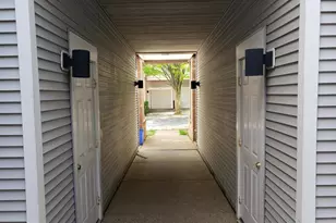 18022 Royal Bonnet Cir, Montgomery Village, MD 20886 - Photo 3