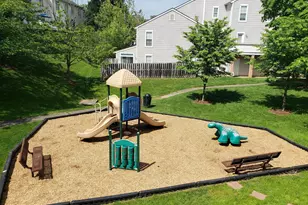 18022 Royal Bonnet Cir, Montgomery Village, MD 20886 - Photo 53